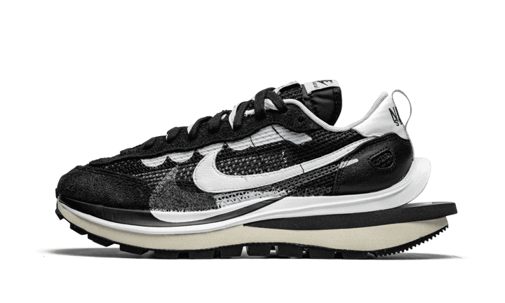 nike sacai vaporwaffle tour black white graal spotter