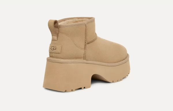 ⁦UGG Women’s Classic Ultra Mini New Heights Mustard Seed⁩ – תמונה ⁦3⁩